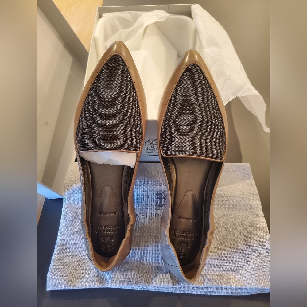 Women's shoes